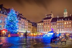 I mercatini di Natale a Versavia, in Polonia. Da qualche anno sono diventati una tradizione della capitale polacca