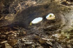 I resti della storica minera di magnetite di Farinole in Corsica: qui nel 15° secolo si estraeva il minerale del ferro, ma l'attività mineraria è cessata definitivamente ...