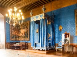 I ricchi interni del castello di Sully-sur-Loire ...
