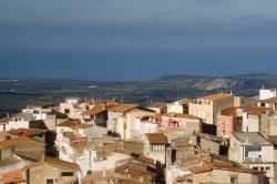 i tetti del borgo di Cuglieri, costa occidentale della Sardegna