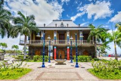 Il Blue Penny Stamp Museum al Caudan Waterfront di Port Louis, Mauritius. Si tratta di un interessante museo con mostre su francobolli, monete e arti dedicato al patrimonio culturale di Mauritius ...