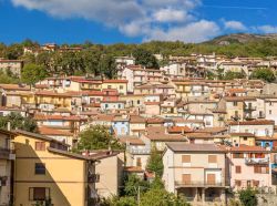Il borgo del torrone: foto panoramica del villaggio di Tonara in Sardegna