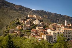 Corte: il cuore nazionalista della Corsica sulla cima delle montagne - l'importanza di Corte nel contesto isolano, è a dir poco rilevante su più di un fronte. Questo bel borgo ...