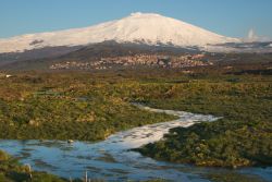 Il borgo di Maletto e il Monte Etna in Sicilia