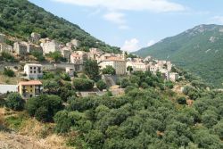 Il borgo di Olmeto si trova sulla costa di sud-ovest della Corsica