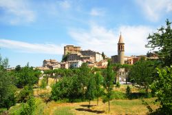 Il borgo di Sant'Agata Feltria in Provincia di Rimini - © claudio zaccherini / Shutterstock.com
