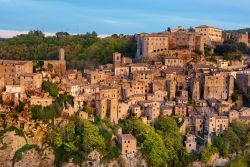 Il borgo di Sorano la Città del tufo