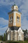 Il campanile della chiesa di Kerimaki, Finlandia. Si tratta del più grande edificio religioso in legno del nord Europa.



