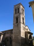 Il campanile di una chiesa nella cittadina di Tudela, Spagna.

