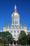 Il Campidoglio di Hartford con la cupola dorata, Connecticut (USA). Siamo nel verde di Bushnell Park. 



