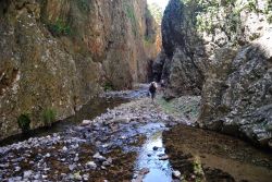 Il canyon di Bidda Mores si trova vicino a Sarroch in Sardegna