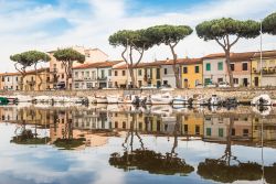 Il caratteristico canale Burlamacca a Viareggio in Toscana