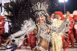 Il Carmevale Brasiliano al Sambodromo di Rio de Janeiro in Brasile. - © CP DC Press / Shutterstock.com