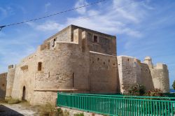 Il Castello Aragonese di Brucoli: siamo in Sicilia vicino ad Augusta, costa orientale