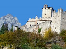 Il Castello di Avio nel sud della Provincia di Trento, lungo la valle del fiume Adige.