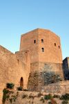 Il Castello di Montefiore Conca in Romagna, fotografato al tramonto - © claudio zaccherini / Shutterstock.com