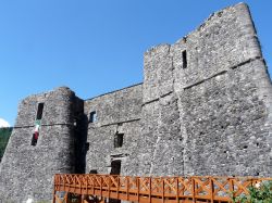 Il Castello di Santo Stefano, la fortezza montana della Liguria orientale - © Davide Papalini - CC BY 2.5 - Wikimedia Commons.