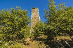 Il Castello di Vernazzano sulla sponda nord del Lago Trasimeno in Umbria - ©  Valeri Rossano - CC BY-SA 4.0, Wikipedia