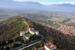 Il Castello e il parco di Masino a Caravino in Piemonte, provincia di Torino - ©  FAI