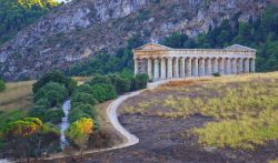 Il celebre tempio di Segesta, comune di Calatafimi in Sicilia