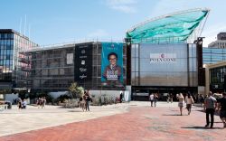 Il centro commerciale Le Polygone in Allée Jules Milhau a Montpellier, Francia - © nito / Shutterstock.com