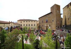 Il centro di Castiglion Fiorentino durante il Maggio Castiglionese