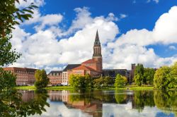 Il centro di Kiel in Germania, con il Municipio e il Teatro dell'Opera