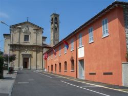 Il centro di Novazzano, villaggio di oltre 2400 anime del Canton Ticino in Svizzera - © GFDL - Wikipedia