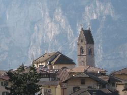 Il centro di Salorno e il campanile di Sant'Andrea