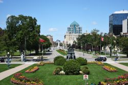 Il centro di Winnipeg visto da Broadway, Manitoba (Canada).
