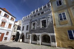 Il centro storico di Cesky Krumlov, Repubblica Ceca: la perla della Boemia meridionale  - una romantica città di stampo medievale nell'estremo sud della Repubblica Ceca, il cui ...