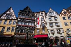 Il centro storico di Cochem, cittadina di grande interesse turistico nella Renania-Palatinato (Germania) - foto © gary yim / Shutterstock.com