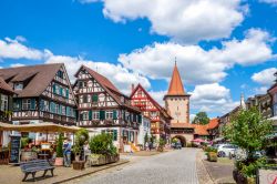 Il centro storico di Gengenbach, magnifico borgo storico nella Foresta Nera in Germania