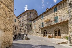 Il centro storico di Sarteano in provincia di Siena, siamo in Toscana