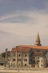 Il centro storico della cittadina di Umago (Croazia) conserva una struttura medievale caratterizzata dall’intreccio di vicoli.