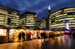 Il Christmas market a Southbank, il mercatino di Natale sulle rive del Tamigi a Londra - © Peter James Sampson / Shutterstock.com
