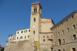 Il Comune di San Costanzo nelle Marche, provincia di Pesaro ed Urbino