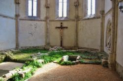 Il coro della chiesa di San Giovanni in Tuba vicino a Duino - © Uta Scholl / Shutterstock.com