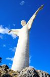 Il Cristo Redentore che domina la costa di Maratea in Basilicata - © maudanros / Shutterstock.com