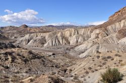 Il deserto di Tabernas vicino a Almeria, Spagna. A circa 30 chilometri nord di Almeria si trova questo deserto protetto come riserva naturale in un'area di circa 280 km quadrati. In questo ...