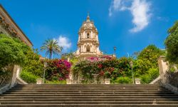 Il Duomo di San Giorgio a Modica, delizioso esempio di arte barocca in Sicilia.