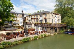 Il famoso pub The Head of the River lungo il fiume Tamigi a Oxford, Inghilterra (UK) - © jax10289 / Shutterstock.com