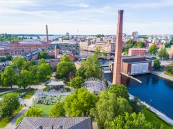 Il fiume Tammerkoski e il panorama di Tampere, Finlandia occidentale - © PiliPali Producktion / Shutterstock.com
