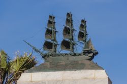 Il Glenelg Beach Pioneer Memorial a Moseley Square nella città di Adelaide (Australia):  è stato progettato per commemorare la fondazione dell'Australia Meridionale e ...