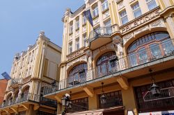 Il Grand Hotel Palatinus nel centro di Pécs, Ungheria. Situato sulla principale via dello shopping, questo elegante hotel 3 stelle si presenta in stile Liberty. Da non perdere la sala ...