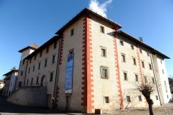 Il grande Palazzo Aliprandini Laifenthurn a Livo in Trentino Alto Adige - © Niccolò Caranti, CC BY-SA 4.0, Wikipedia