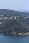 Il lago d'Orta e la storica Torre di Buccione in Piemonte