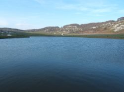 Il Lago di Carpinone nel Molise, è uno dei laghi naturali della regione - © Molisealberi / mapio.net