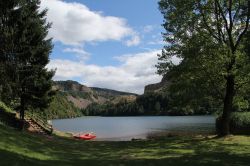 Il Lago di Lases in Trentino, siamo nel comune di Lona-Lases, provincia di Trento (Trentino Alto Adige).
