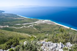 Il Llogara pass e il panorama sulla splendida costa di Dhermi in Albania